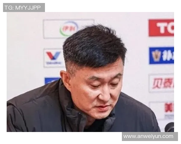 足球杜锋：从球场传奇到教练之路的华丽转身与奋斗历程